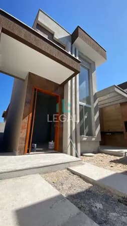 Casa linear com 3 quartos - Jardim Marileia - Rio das Ostras - RJ