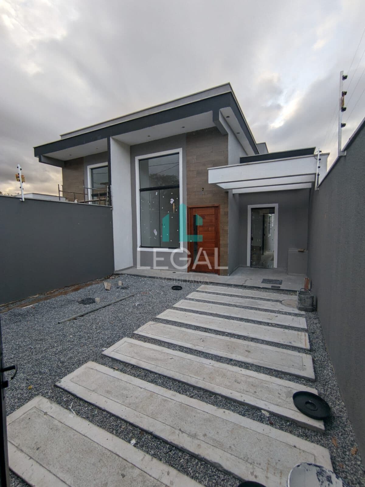 Casa com 2 quartos - Extensão Serramar