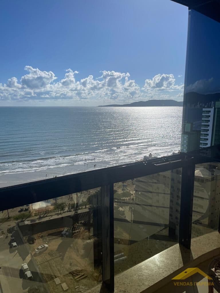 Apartamento em Itapema - Meia Praia
