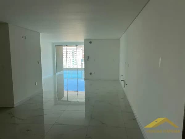 Apartamento em Itapema - Meia Praia
