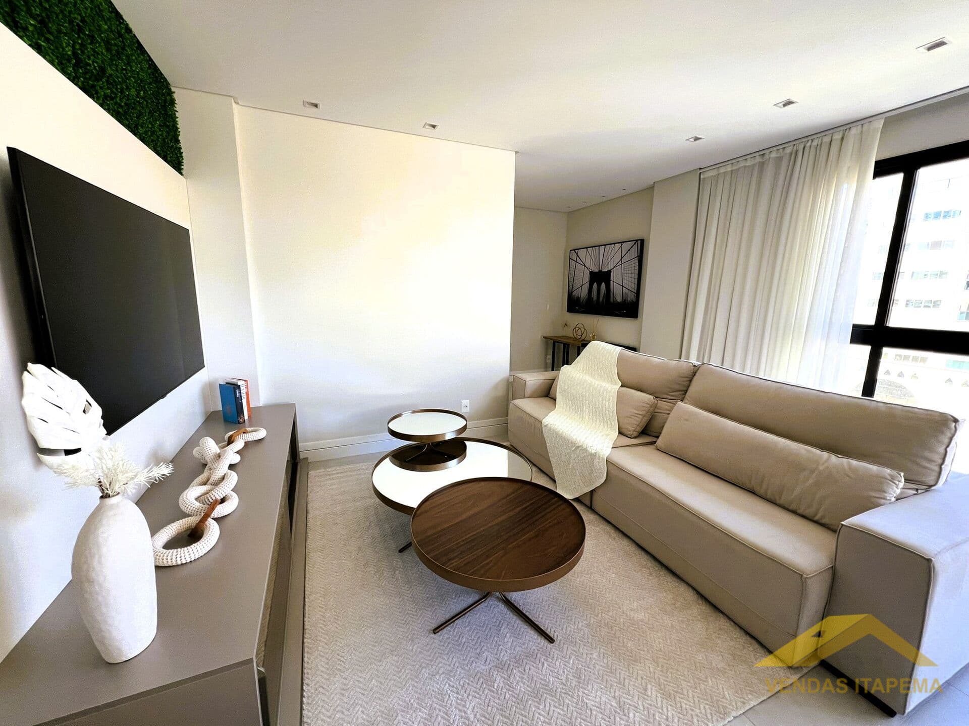 Apartamento em Itapema - Meia Praia