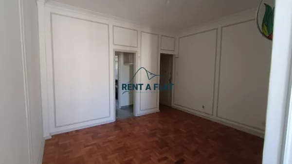 Excelente Quarto e Sala em Copacabana, com deps, Metrô ao Lado e Praia a 200m