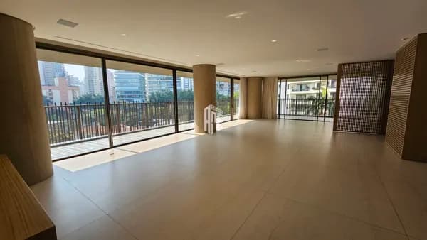 Apartamento Alto Padrão em MOEMA São Paulo/SP