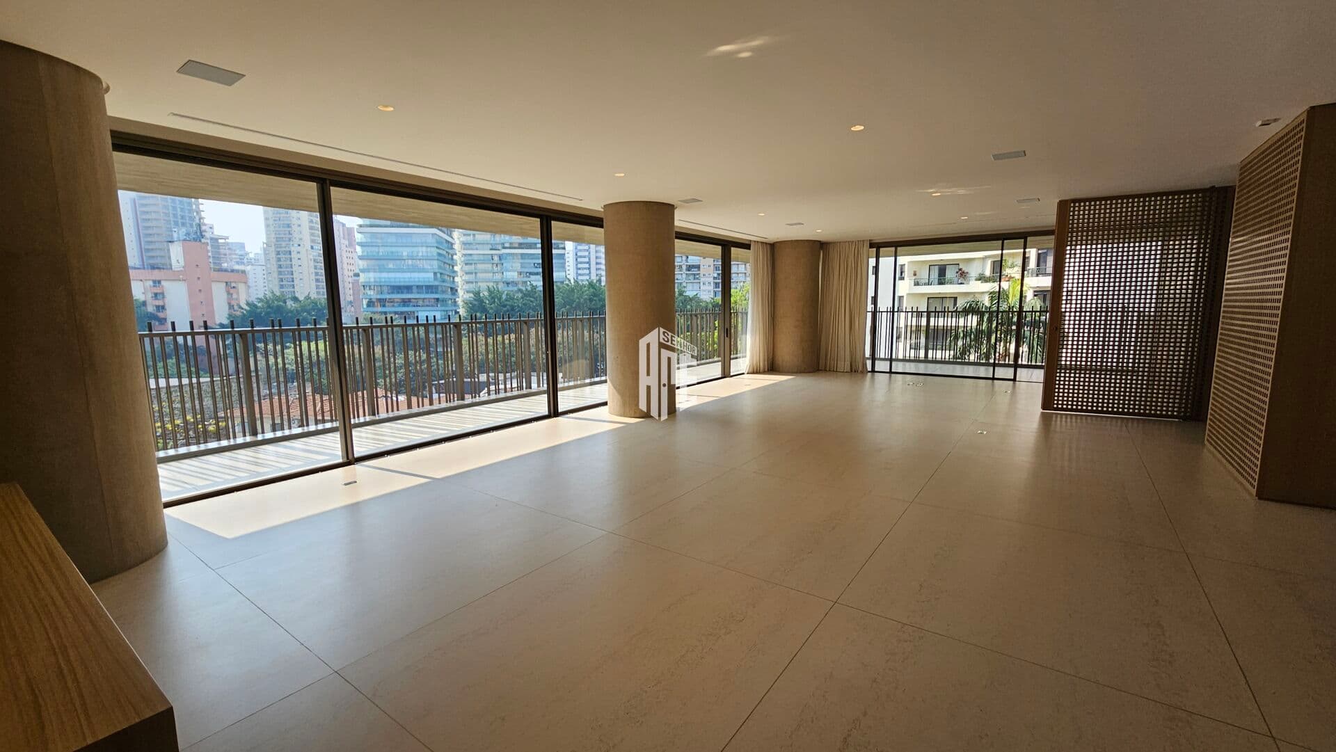 Apartamento Alto Padrão em MOEMA São Paulo/SP