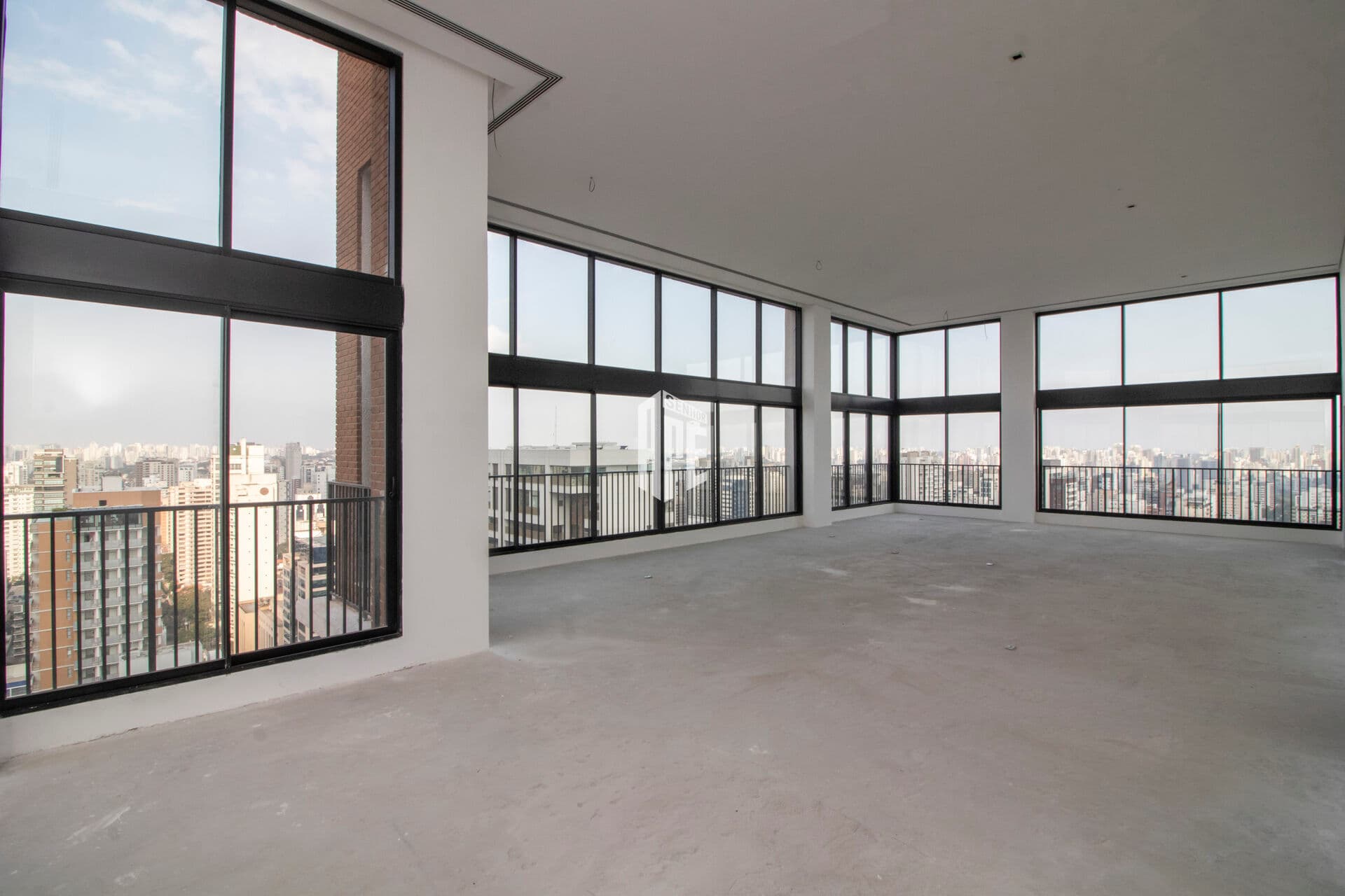 Apartamento em Moema - COBERTURA DUPLEX c/ elevador privativo e Vista para o Ibirapuera