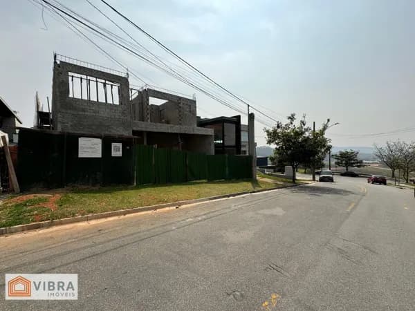 Casa Alto Padrão em construção - Campos do Conde