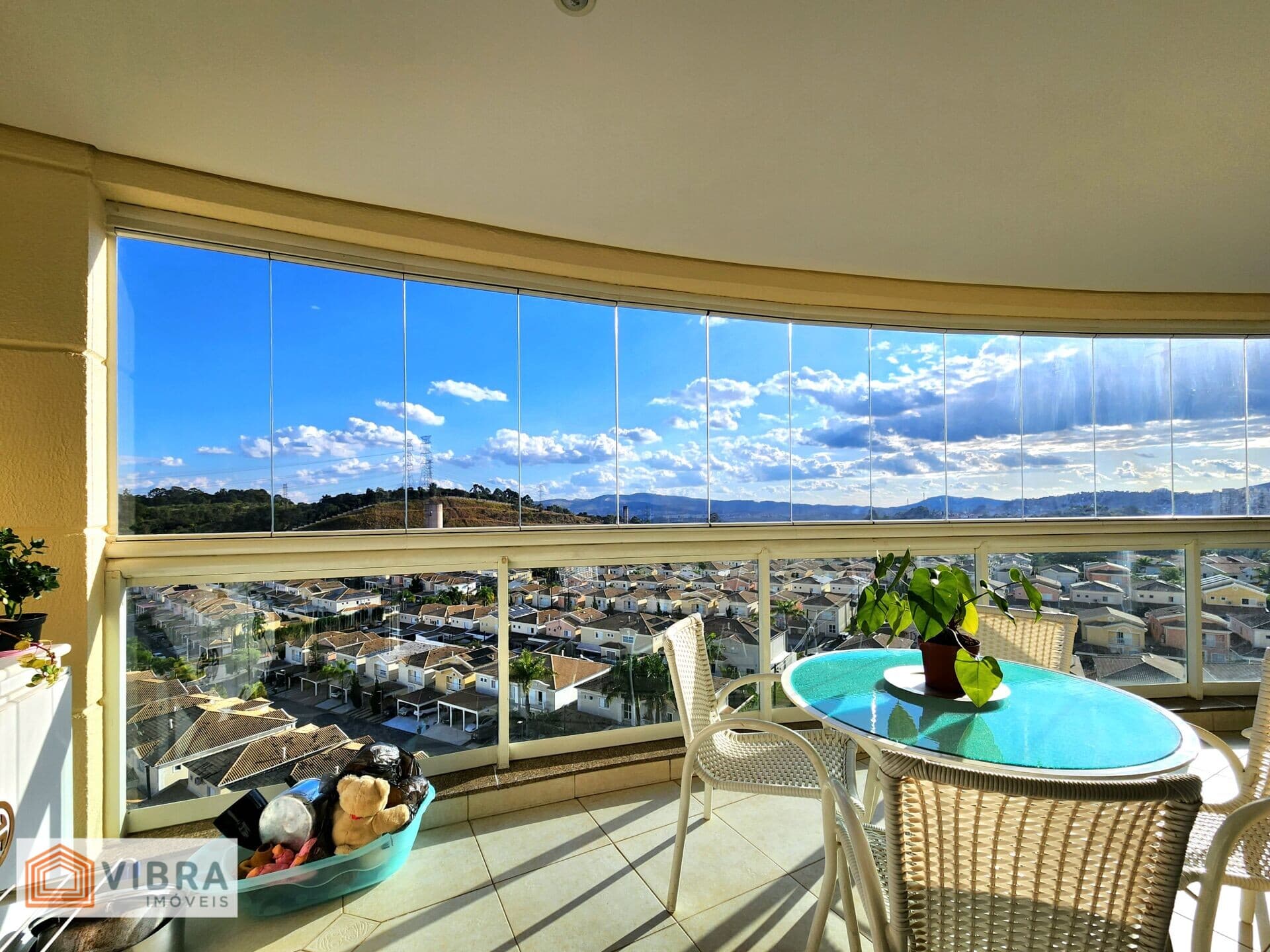 RESORT TAMBORÉ - APARTAMENTO ALTO PADRÃO