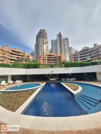 Apartamento em Barueri - Dezoito do Forte Empresarial/Alphaville.