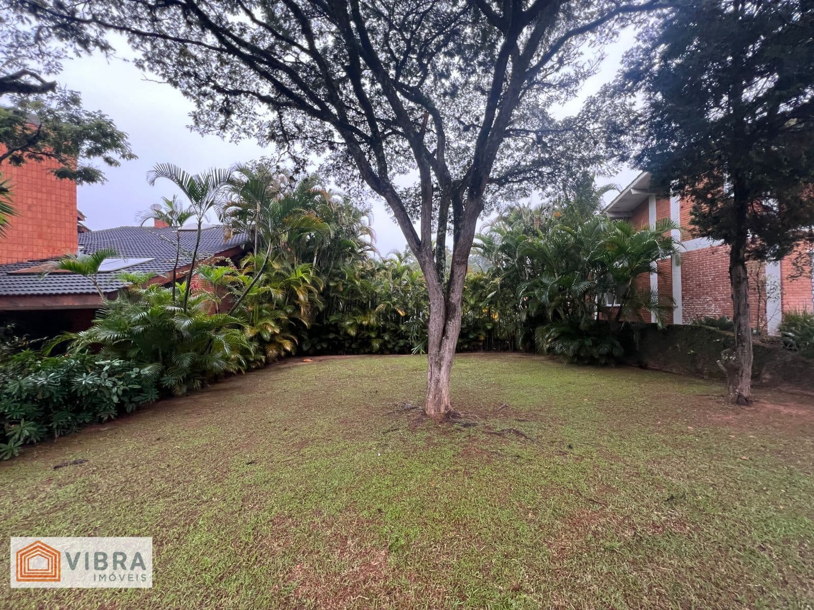Lote/Terreno em Santana de Parnaíba - Alphaville