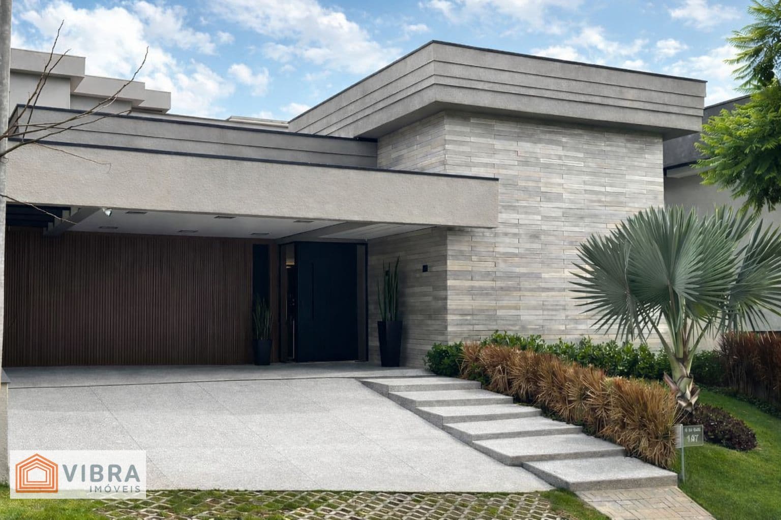 Casa em Santana de Parnaíba - Alphaville