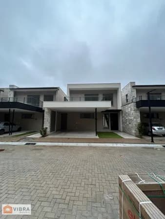 Casa Nova a Venda - Singular Tamboré