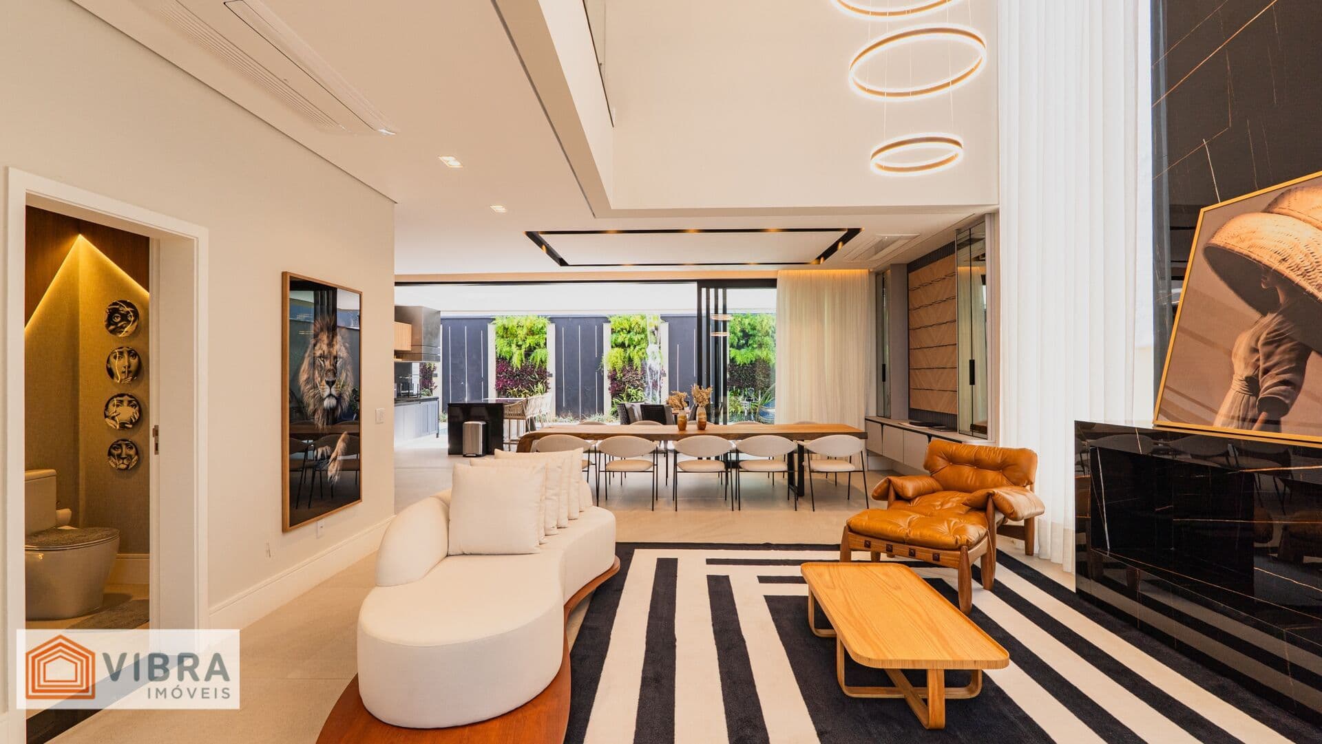 Casa em Santana de Parnaíba - Alphaville