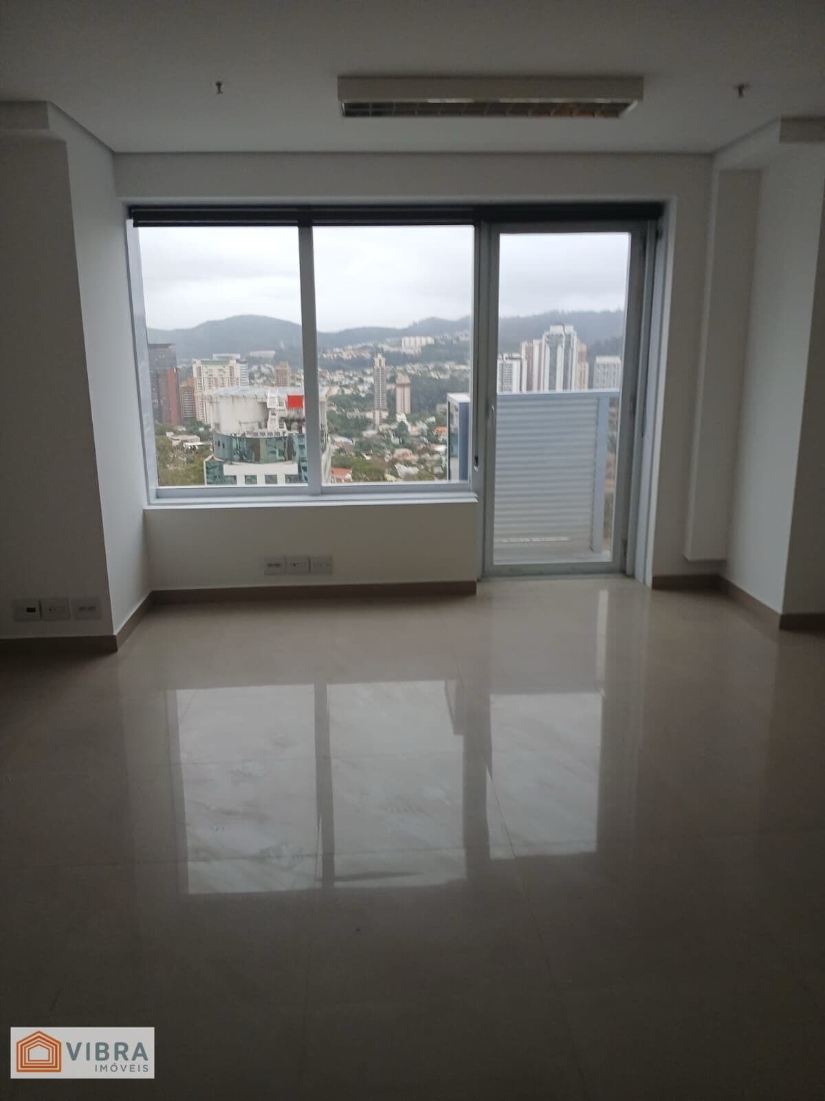 Sala comercial Andar Comercial em Alphaville, Barueri/SP