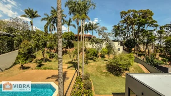 Casa em Santana de Parnaíba - Alphaville