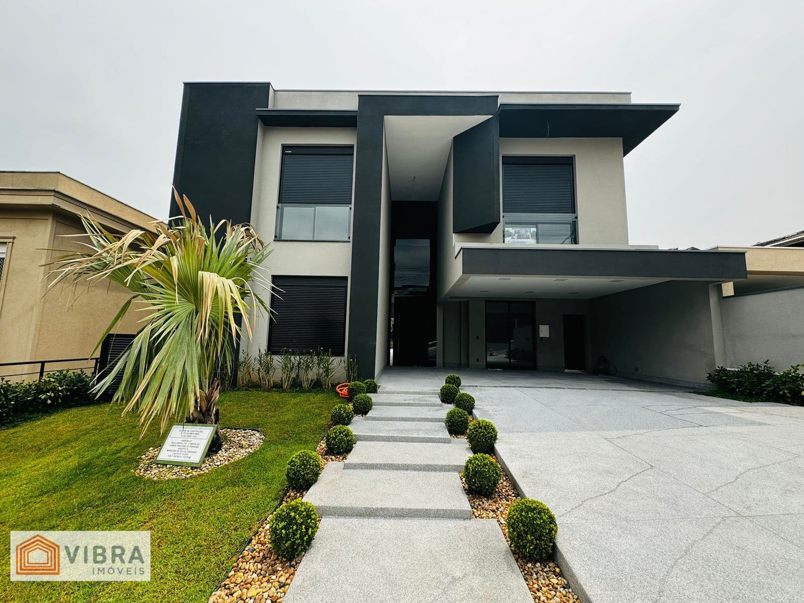 Casa Nova à Venda no Residencial Campos do Conde