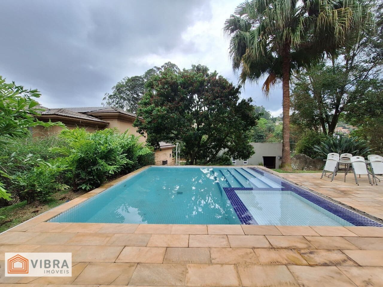 TAMBORÉ 1 - CASA OPORTUNIDADE