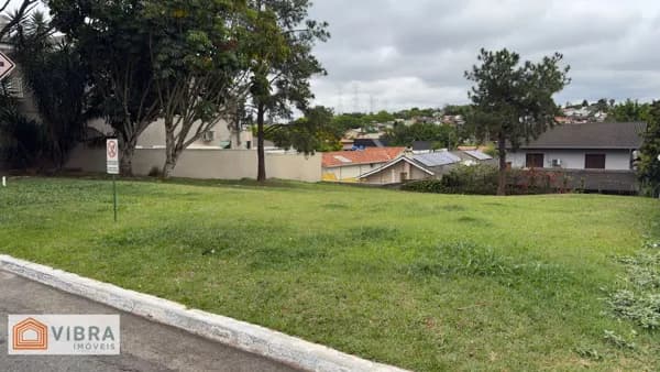 Lote/Terreno em Santana de Parnaíba - Alphaville