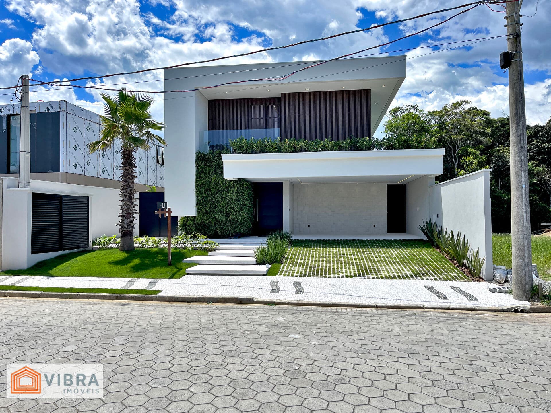 Casa Alto Padrão à venda no bairro Riviera de São Lourenço - Bertioga/SP