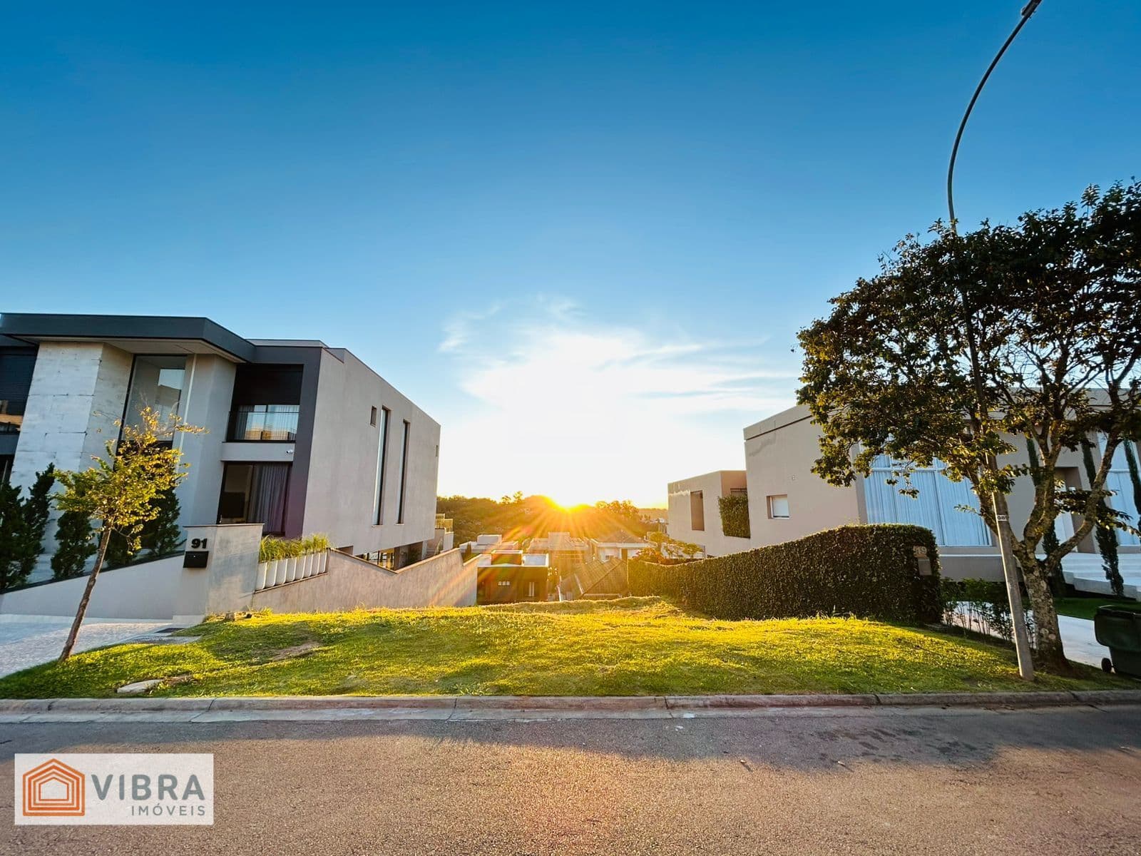 Lote/Terreno em Santana de Parnaíba - Alphaville