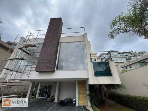 TAMBORÉ 10 - CASA ALTO PADRÃO