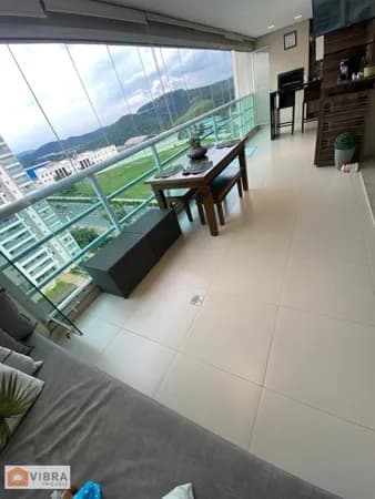 Apartamento em Santana de Parnaíba - Alphaville