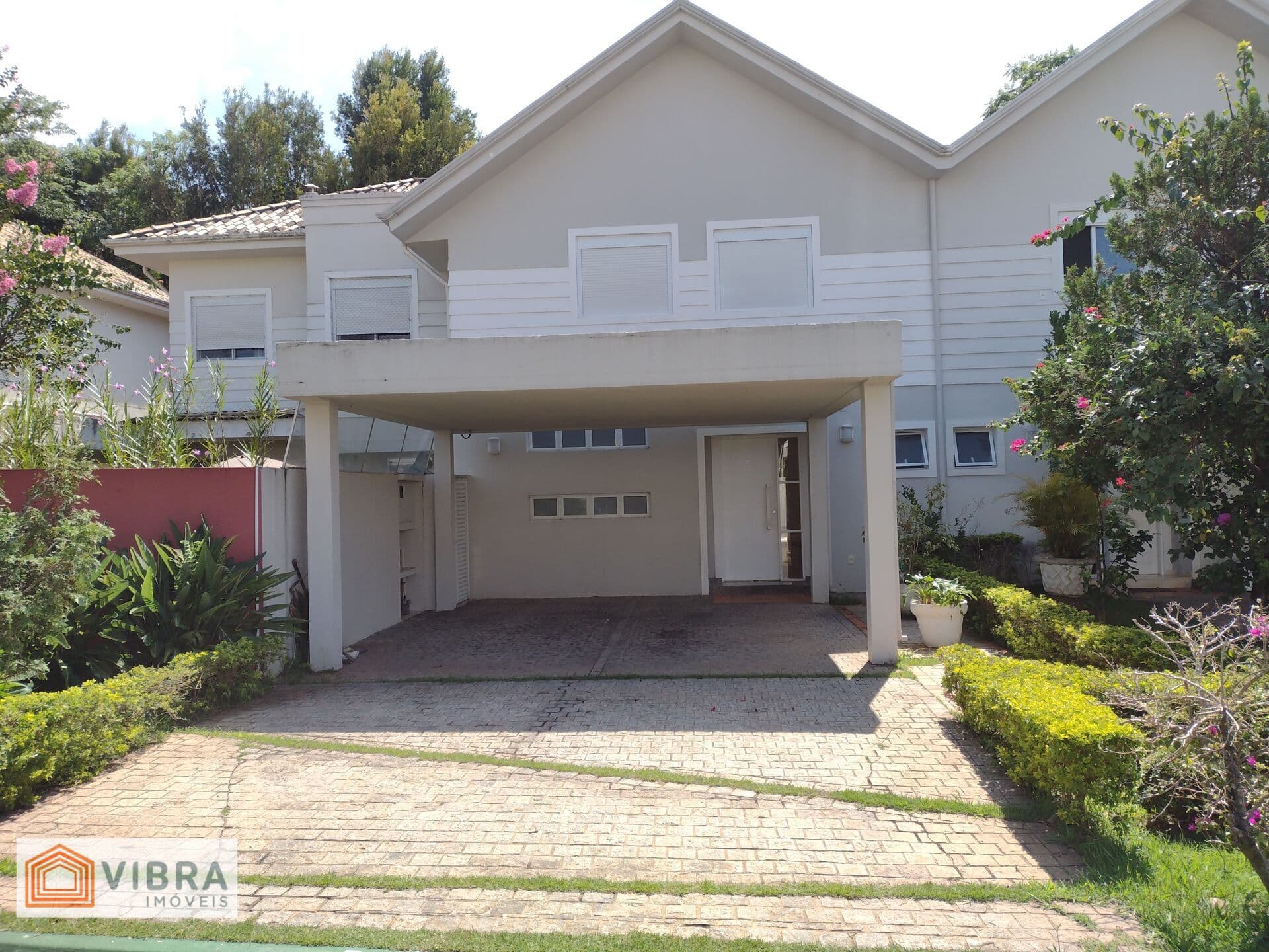 Casa em Santana de Parnaíba - Alphaville