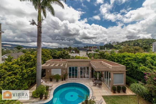 TAMBORÉ 3 - CASA LUXUOSA