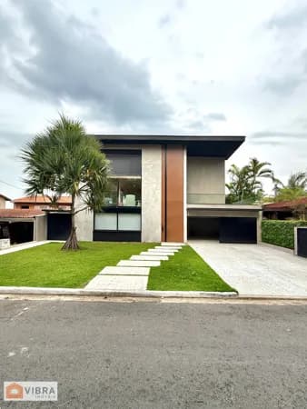 Casa Espetacular com Acabamentos de Primeiríssima Linha!