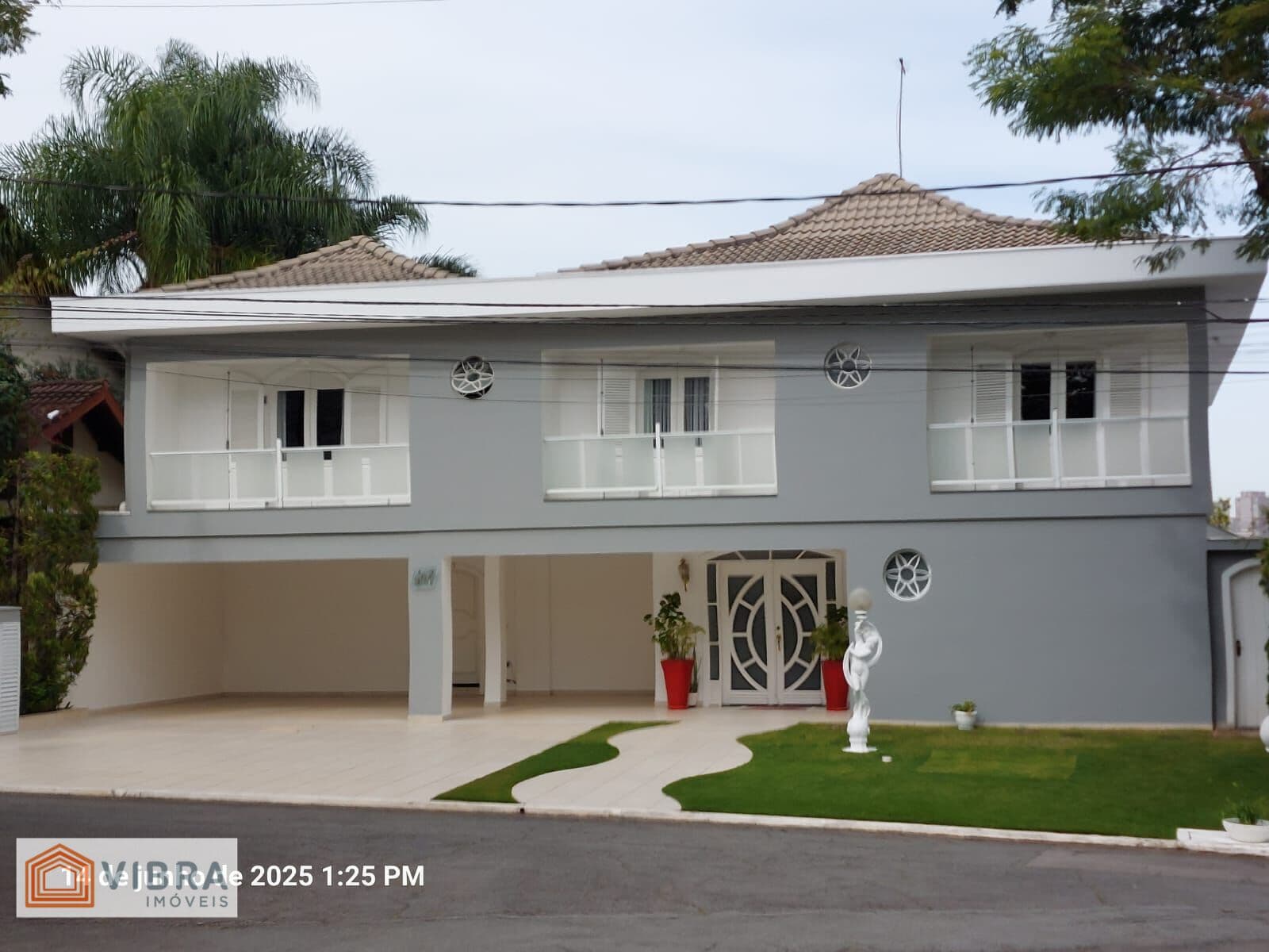 Casa em Santana de Parnaíba - Alphaville