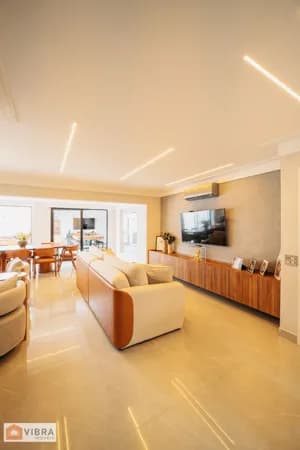 Casa em Santana de Parnaíba - Alphaville