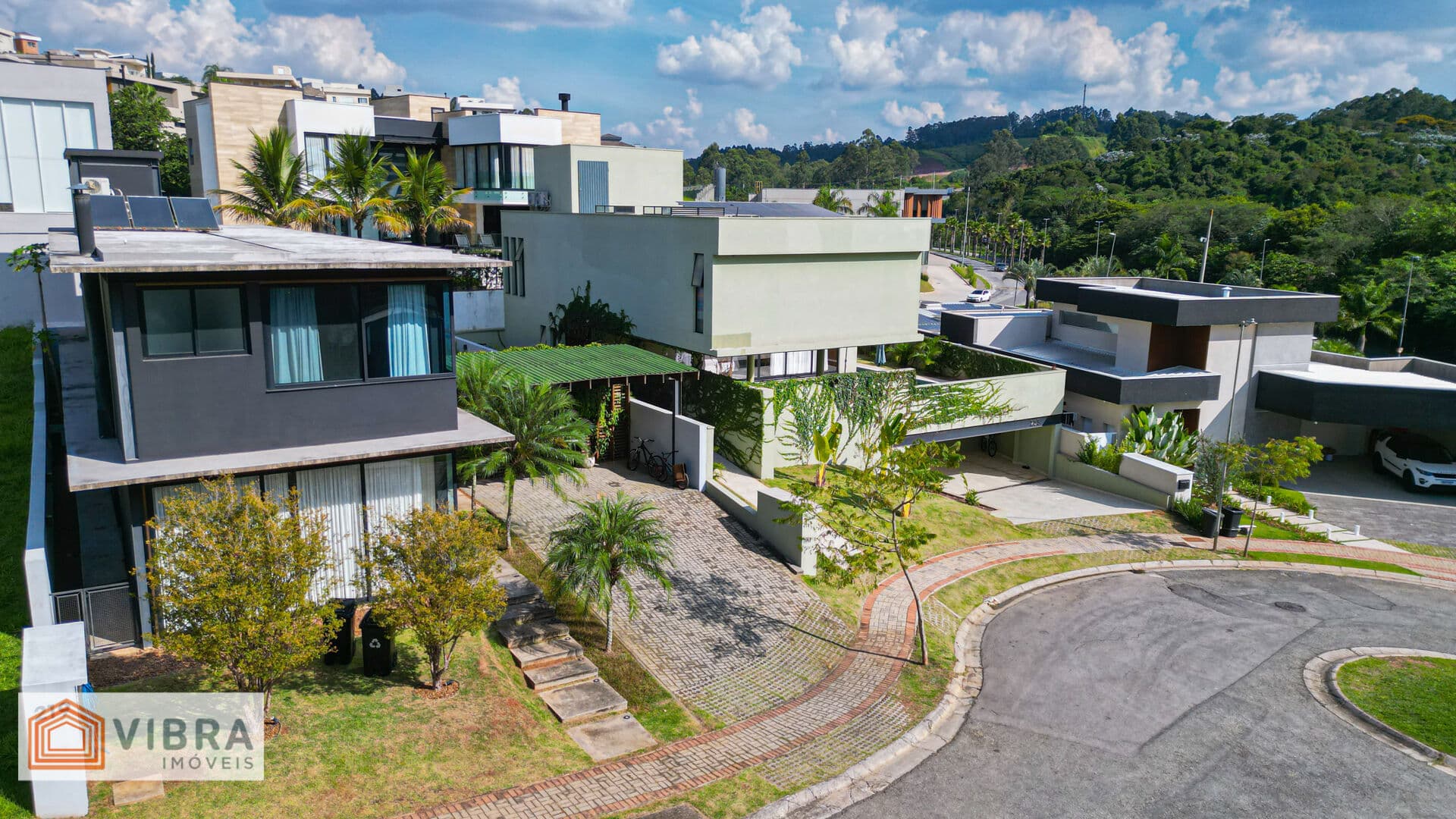 ITAHYÊ - CASA NOVA E MOBILIADA