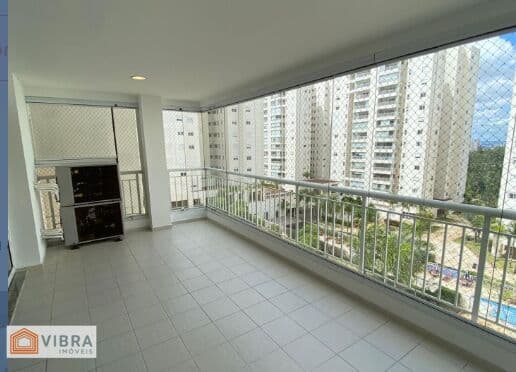 Apartamento em Santana de Parnaíba - Alphaville