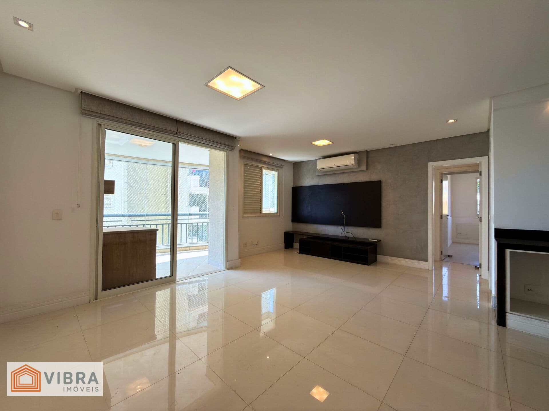 Apartamento em Santana de Parnaíba - Alphaville