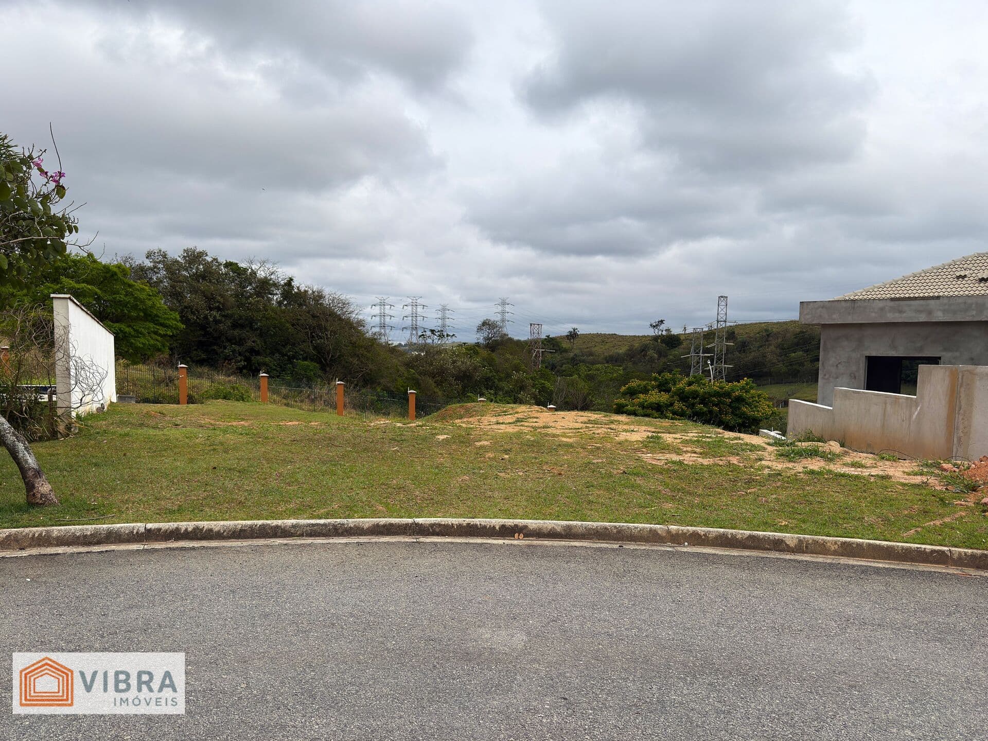 Lote/Terreno em Santana de Parnaíba - Alphaville