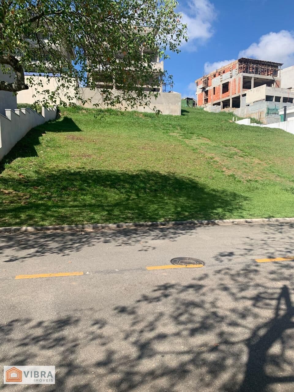 Lote/Terreno em Santana de Parnaíba - Alphaville