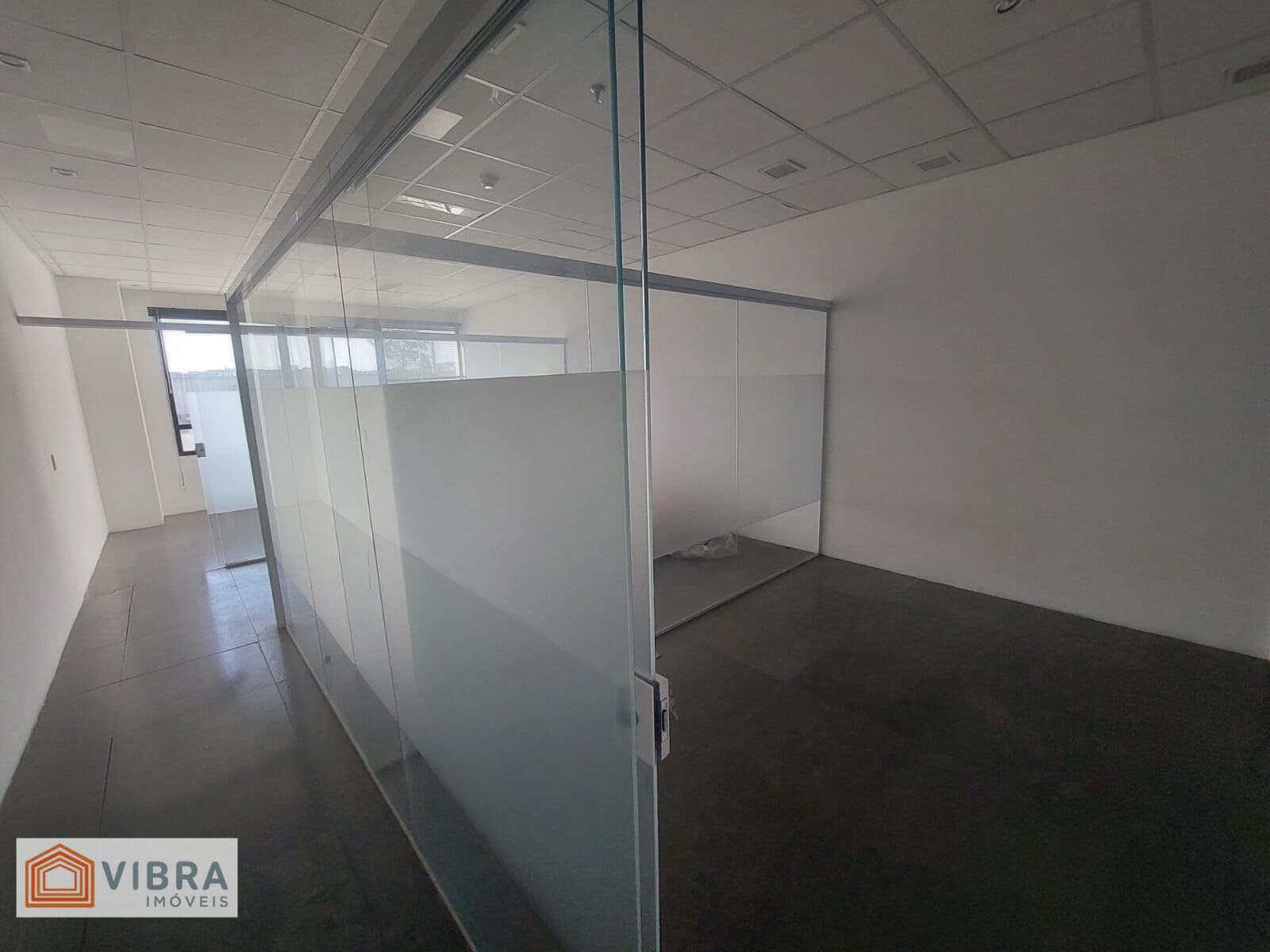 Sala Comercial a Venda - Alphaville Industrial CEA II