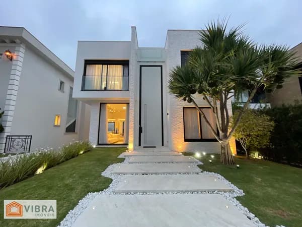 Casa em Santana de Parnaíba - Alphaville