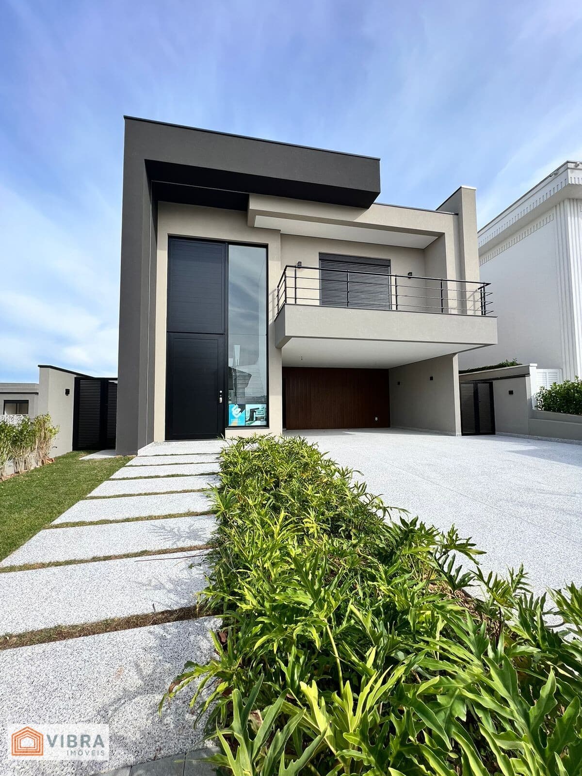 TAMBORÉ 10 - CASA NOVA