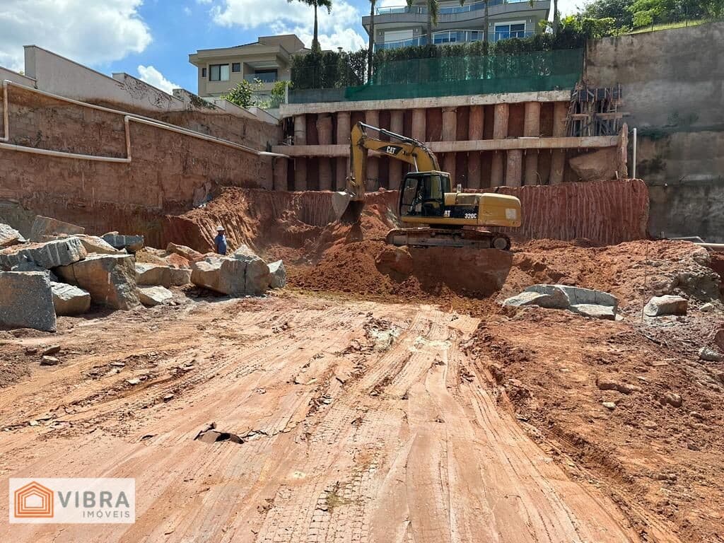TAMBORÉ 2 - TERRENO MURADO