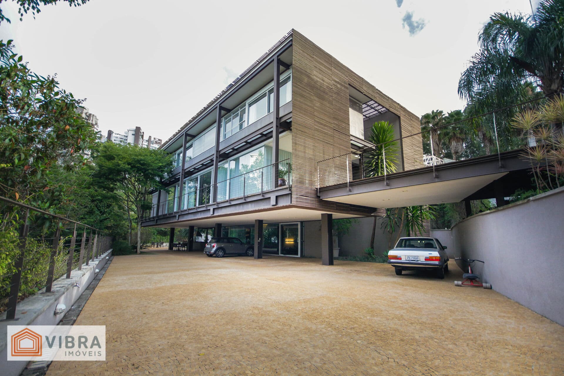 MELVILLE - CASA LUXUOSA