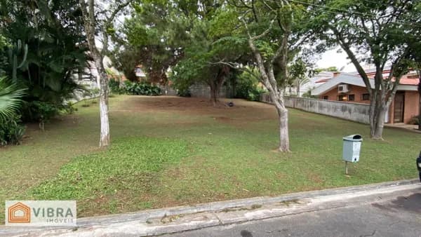 Lote/Terreno em Santana de Parnaíba - Alphaville