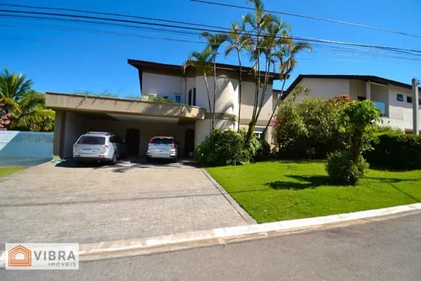 Casa em Santana de Parnaíba - Alphaville