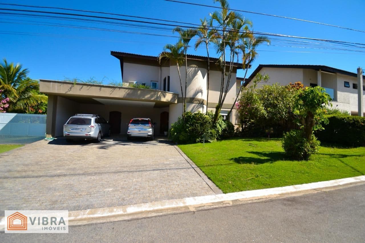 Casa em Santana de Parnaíba - Alphaville