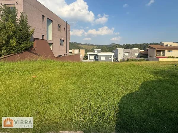 Lote/Terreno em Santana de Parnaíba - Alphaville