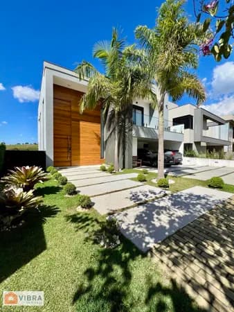 Casa em Santana de Parnaíba - Alphaville