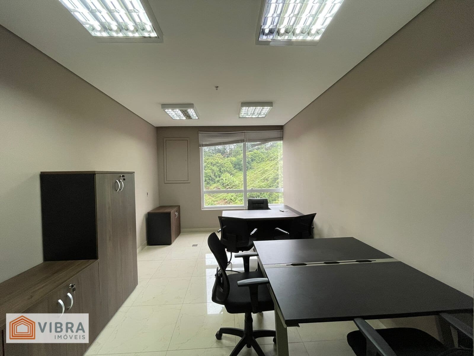 LINK OFFICES - SALA MOBILIADA