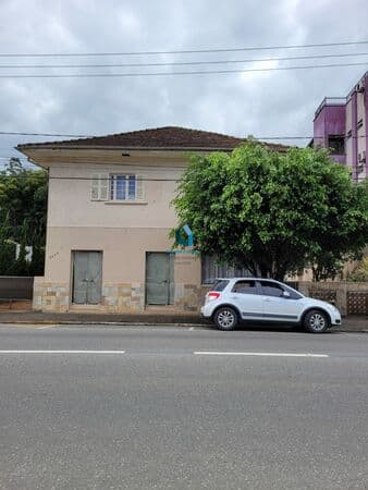 Sobrado em Guaramirim - Centro