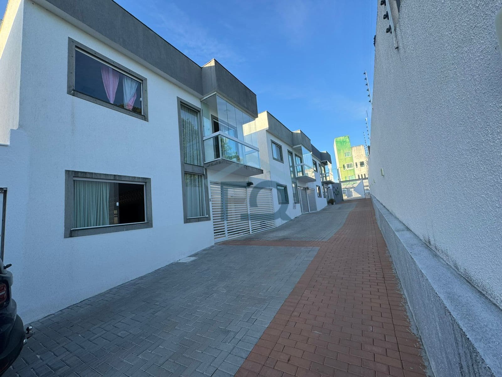 Sobrado em Lauro de Freitas - Miragem