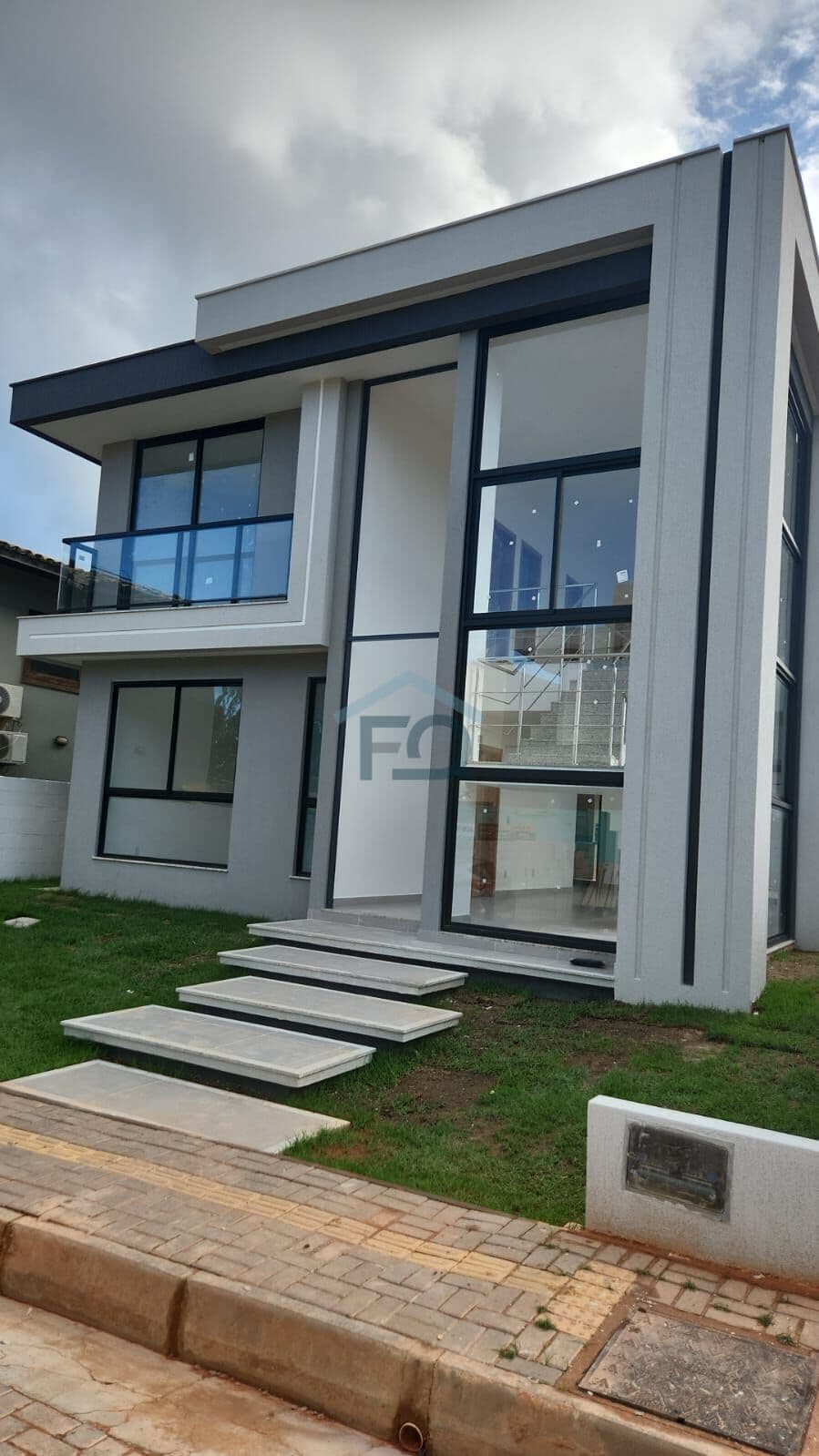 Casa Alto Padrão na Avenida Priscila Dutra