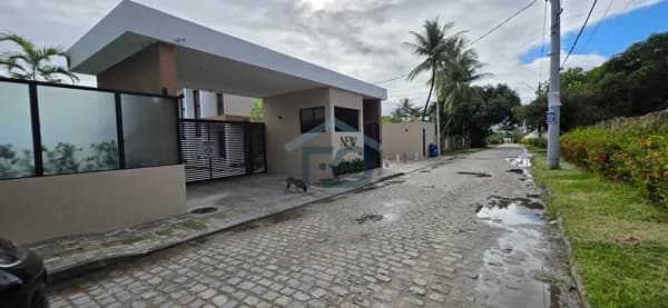 Village em Buraquinho